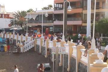 Un pasacalles anima a Melenara a vivir sus fiestas (Foto Briand Rodríguez)